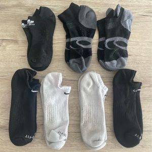 Nike, Adidas and ASICS Men’s Socks Bundle of 7 - sz 8-12